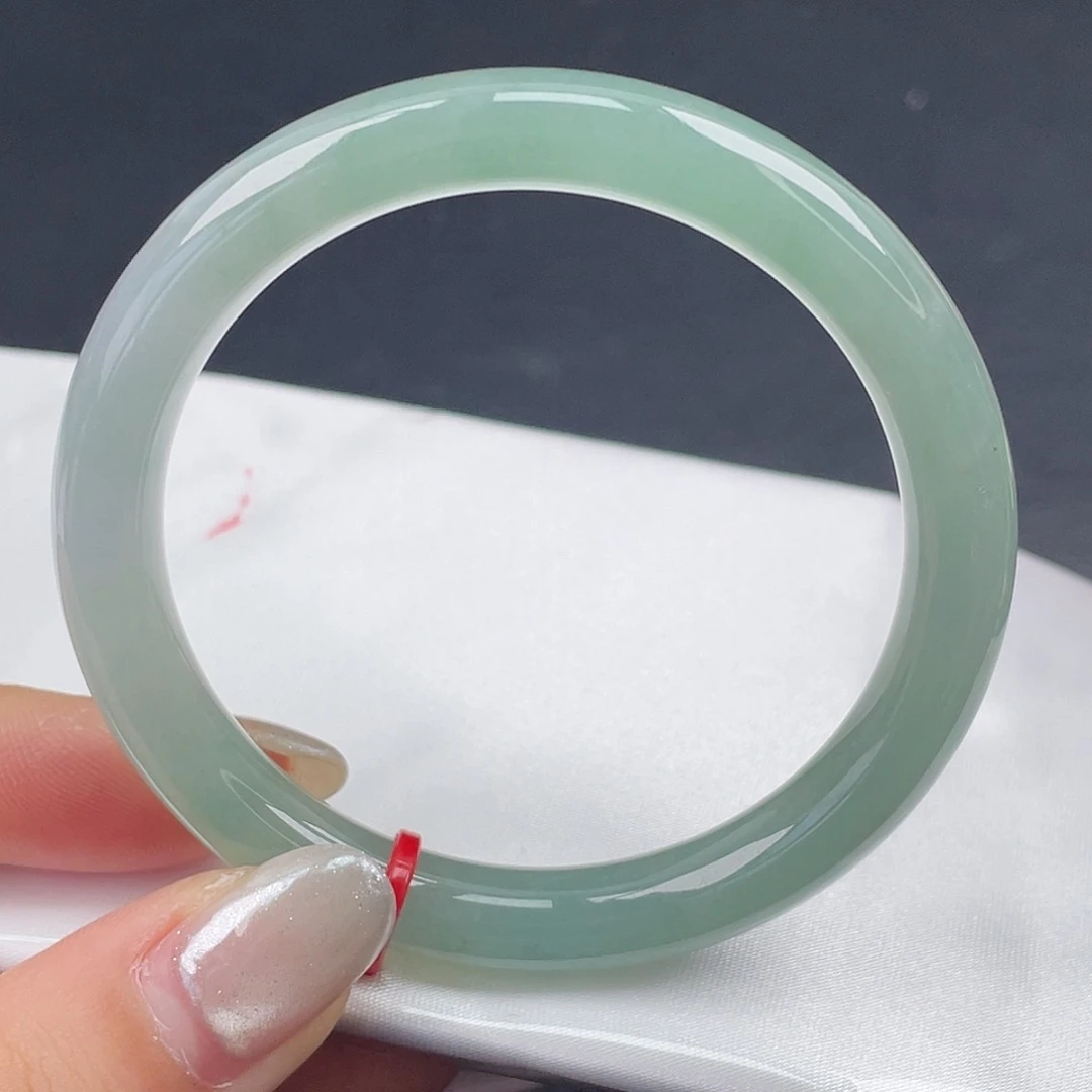 翡翠未镶嵌手镯52圆条