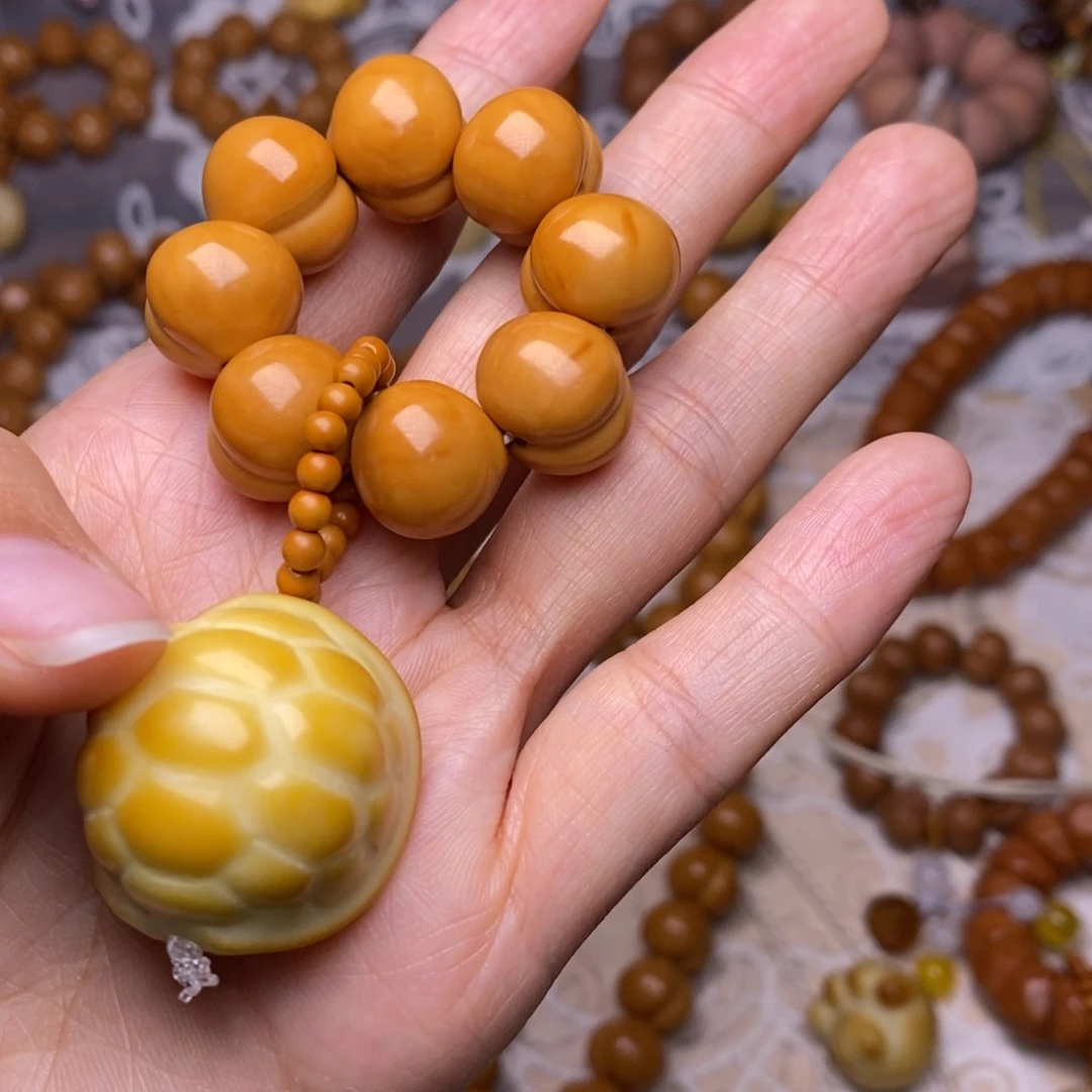 把件猴头核桃柯基屁桃龟甲