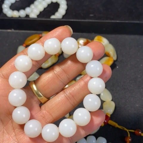 和田玉（糖玉）未镶嵌戒指