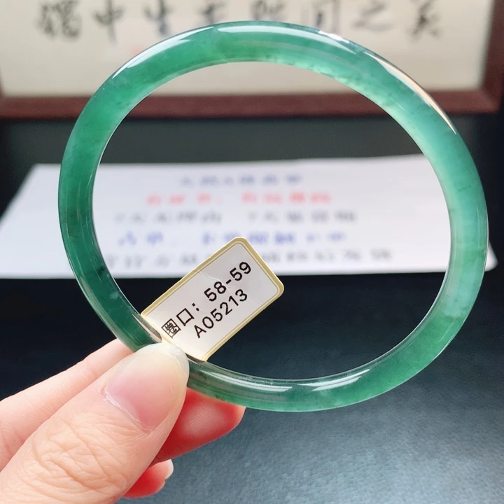 翡翠未镶嵌手镯翡翠手镯25