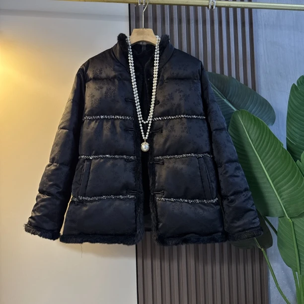 中国风冬季轻奢复古大码女装时尚重工盘扣镶钻棉服上衣宽松保暖
