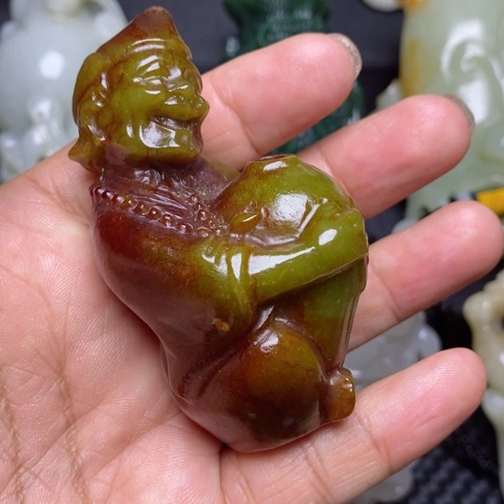 和田玉颈饰未镶嵌青*地