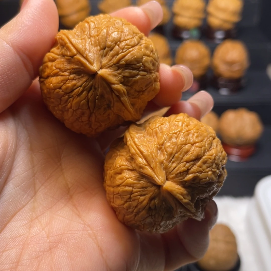 把件文玩核桃Y9金丝绣球40尺