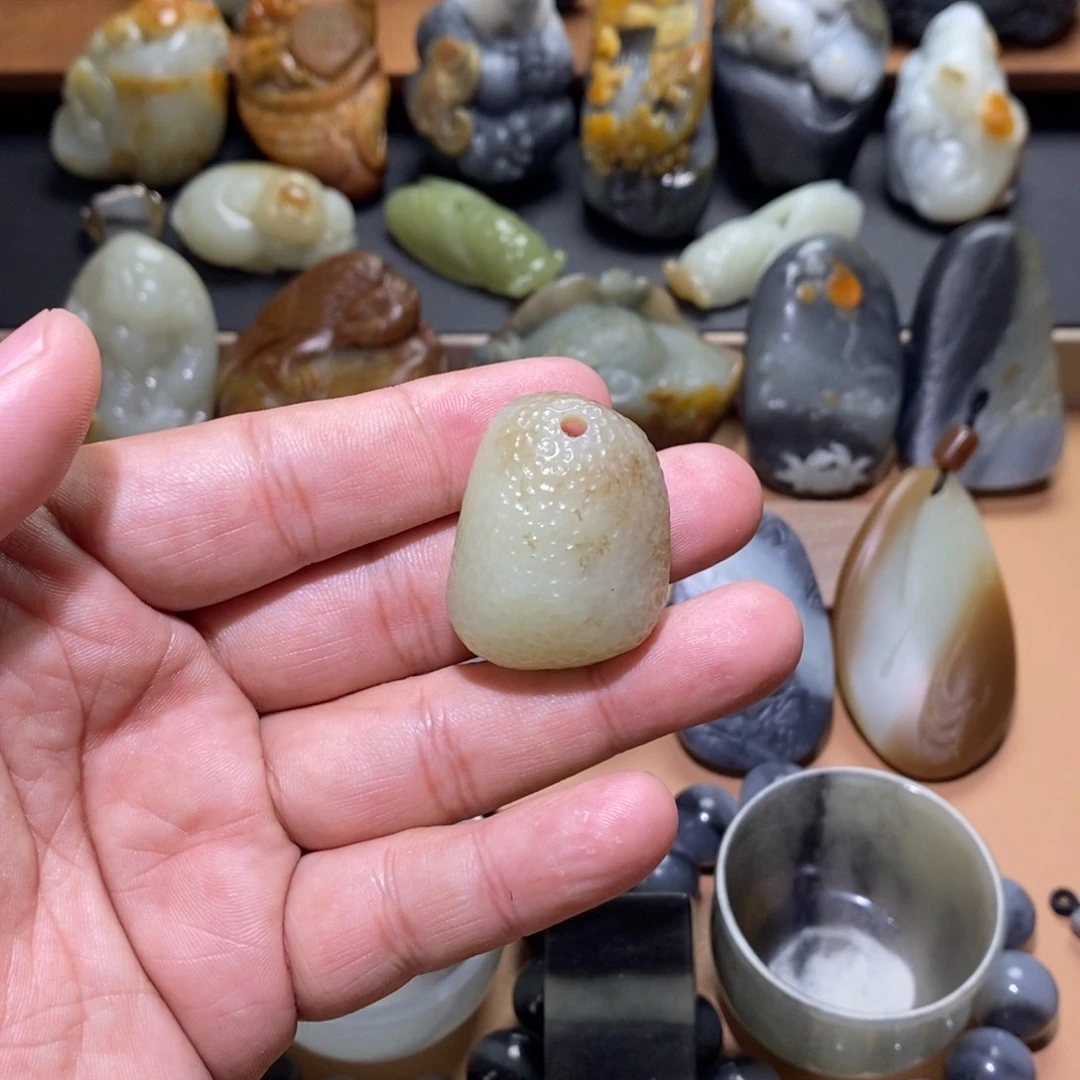 未镶嵌和田玉挂件