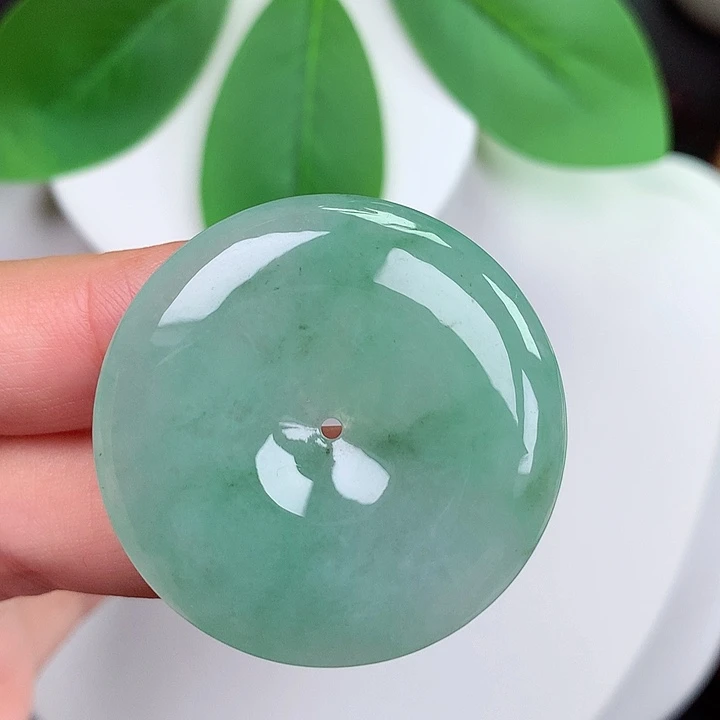颈饰未镶嵌翡翠平安扣 35.6x6.3mm