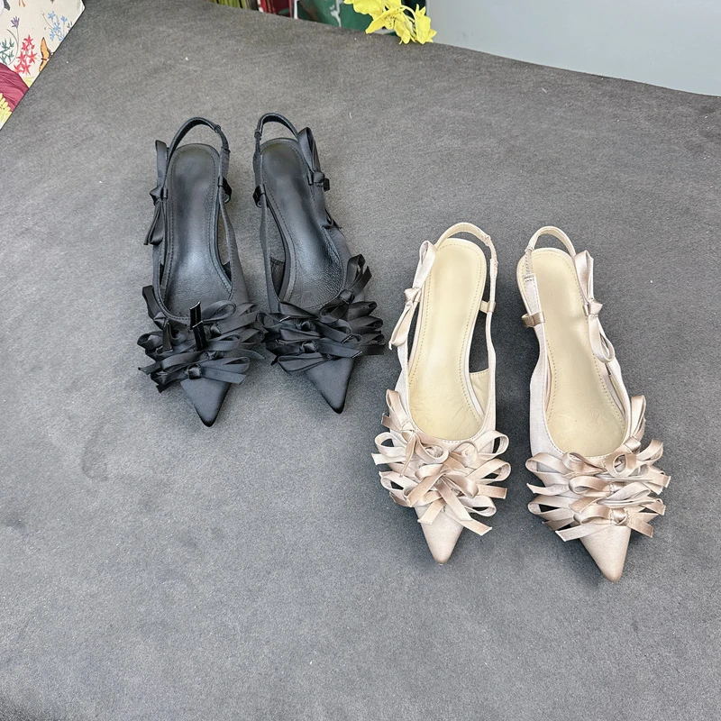 欧洲站先锋名典女2025春真皮绸缎尖头细跟包头蝴蝶结一字扣带凉鞋