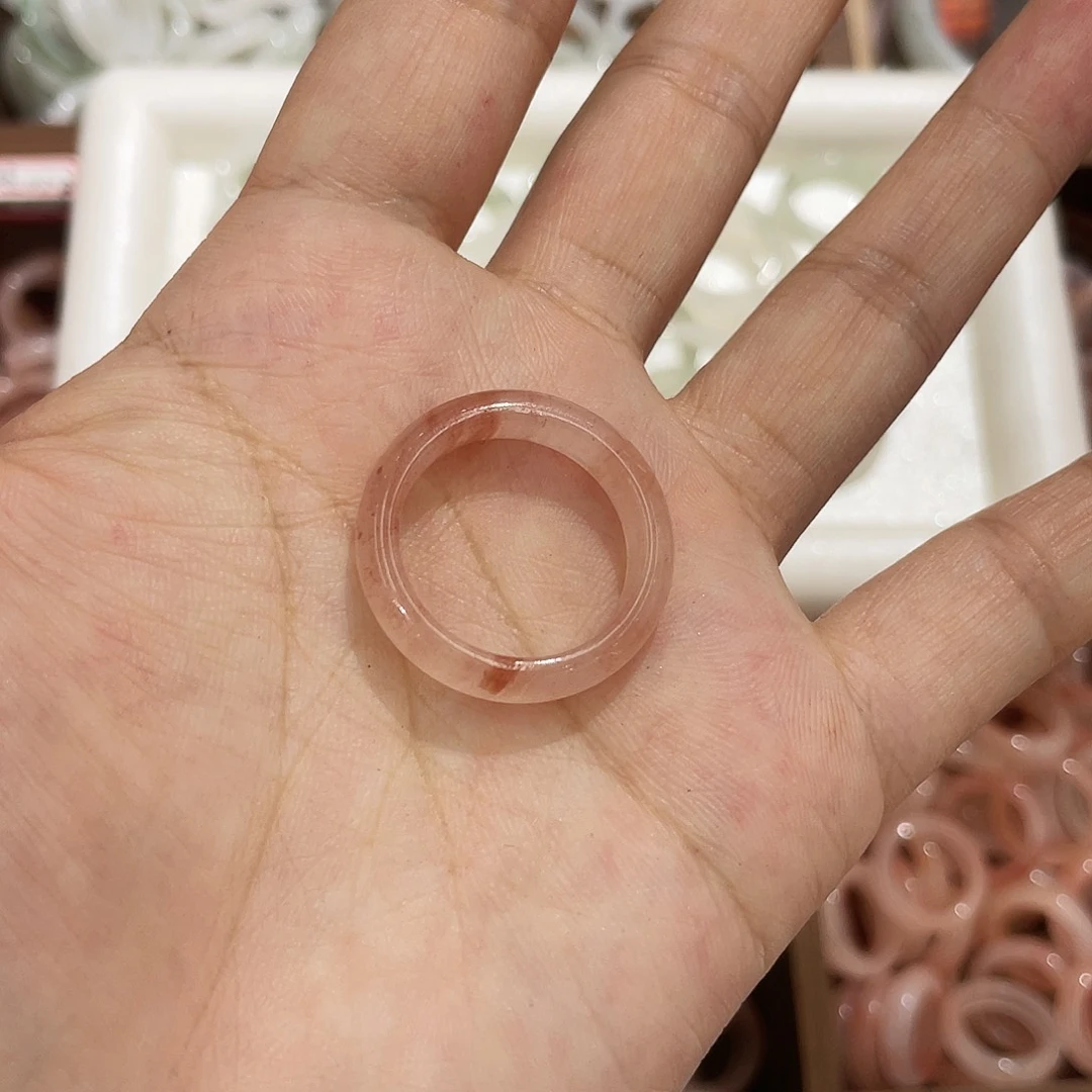 薰***香石英质玉未镶嵌戒指