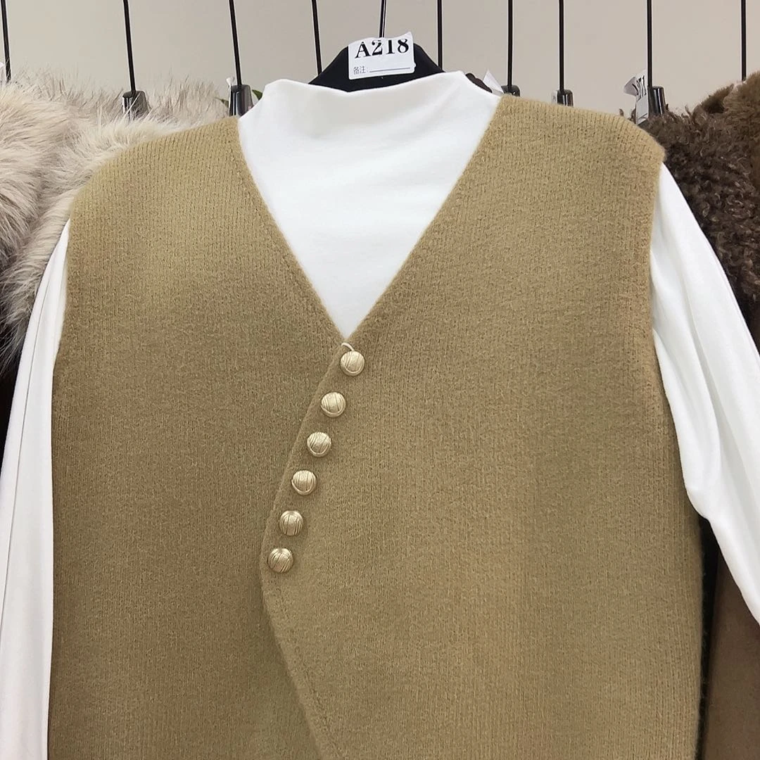 马甲和打底两件套