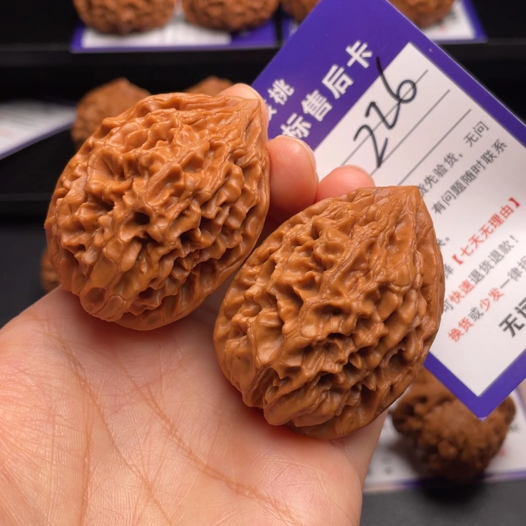 文玩核桃把件招财鼠38尺47克