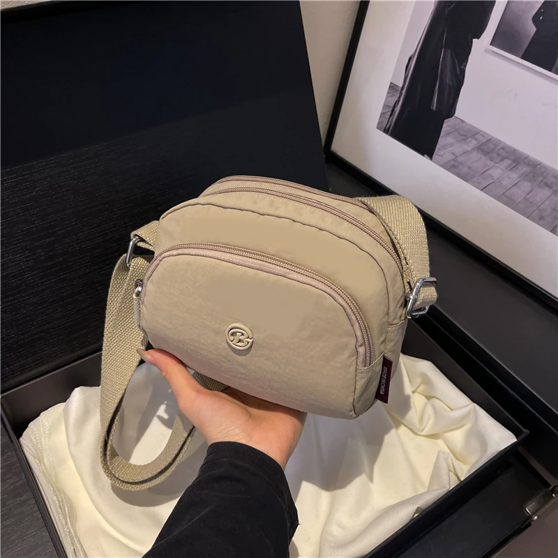 2025新款单肩斜挎包随身包手机包幂式穿搭时尚休闲百搭单肩包腰包