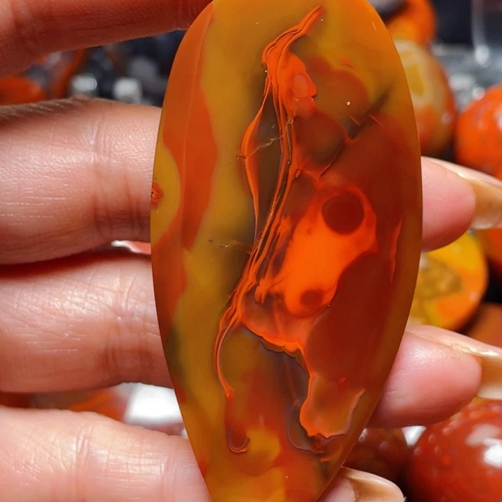 玛瑙/玉髓战国红玛瑙挂件未镶嵌