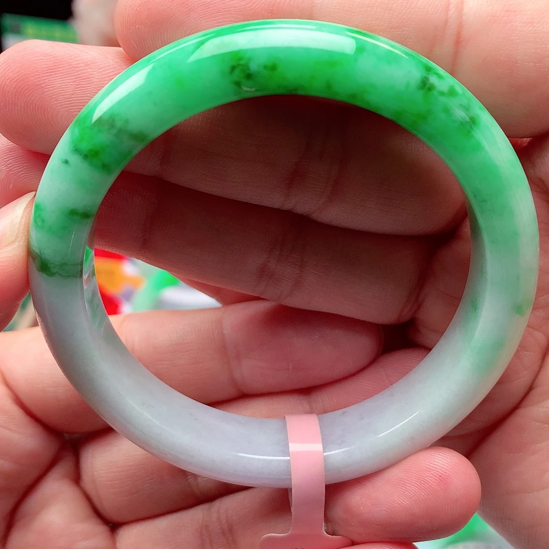 翡翠手镯未镶嵌缅甸翡翠