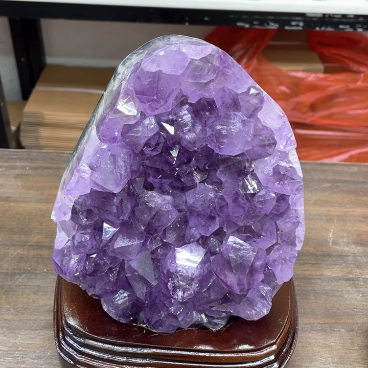 水晶摆件未镶嵌捡漏