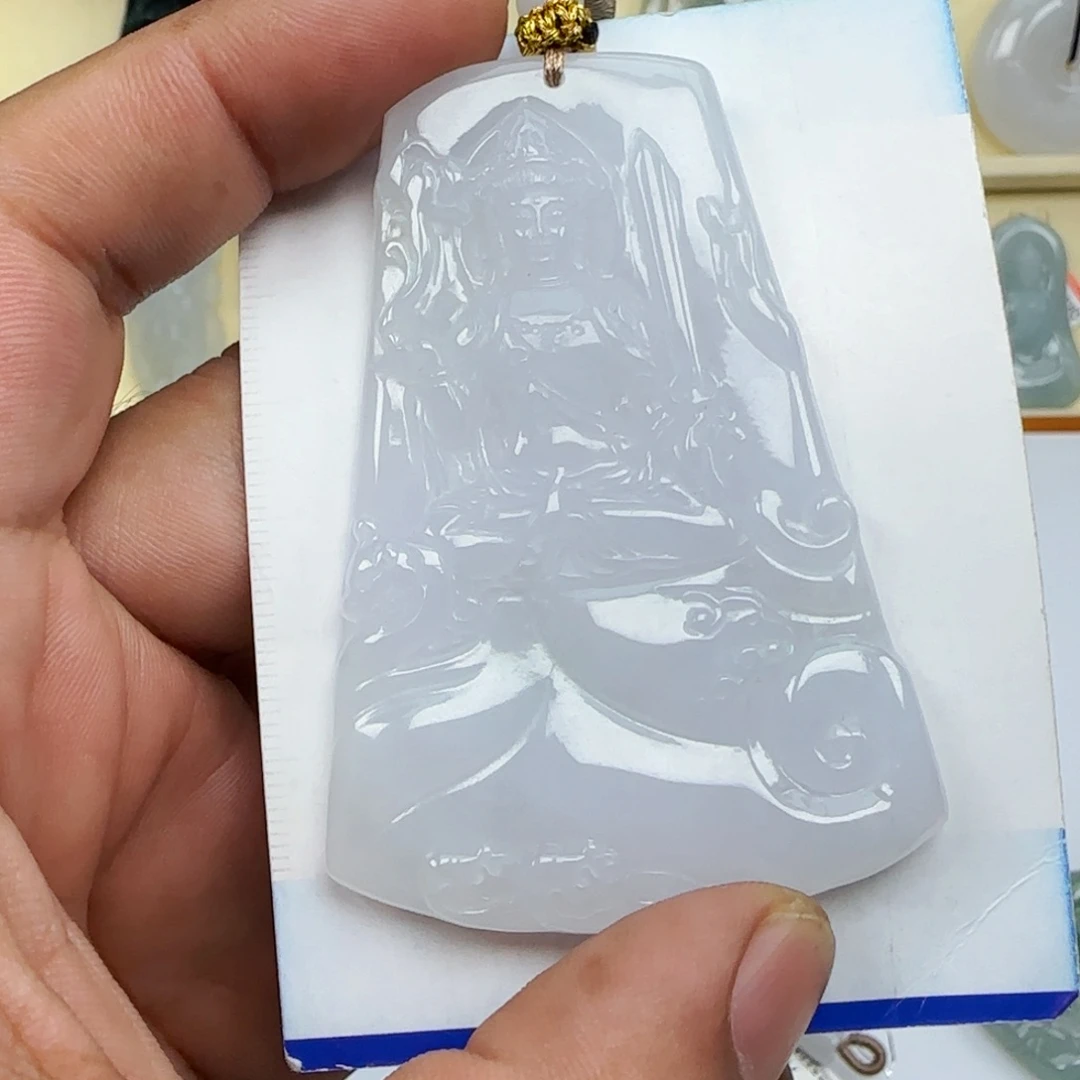 翡翠未镶嵌颈饰，