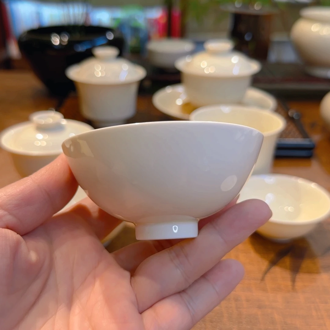 清***I孤品微微瑕祥云纹鸡心杯6666666