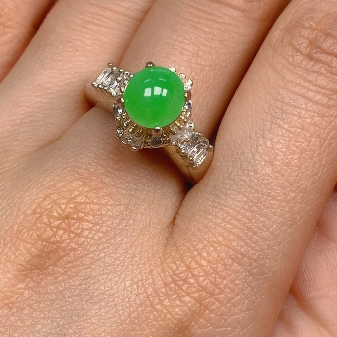 翡翠戒指未镶嵌翡翠