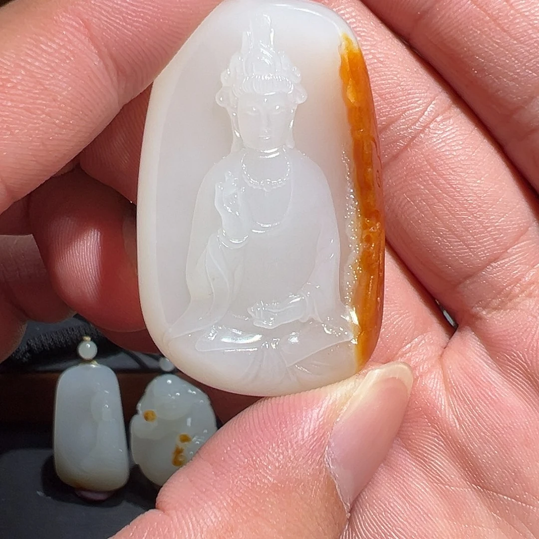 四***哥颈饰未镶嵌和田玉