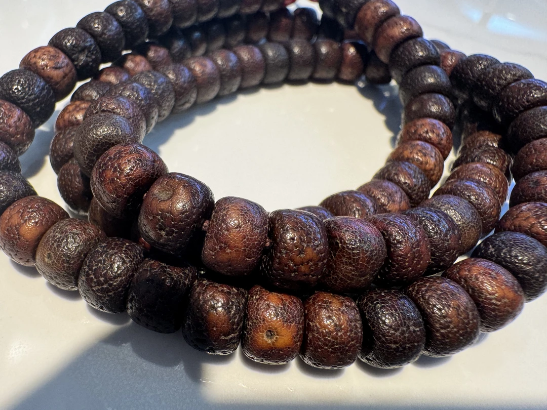 真正大年份近百年老星月满收缩108手串