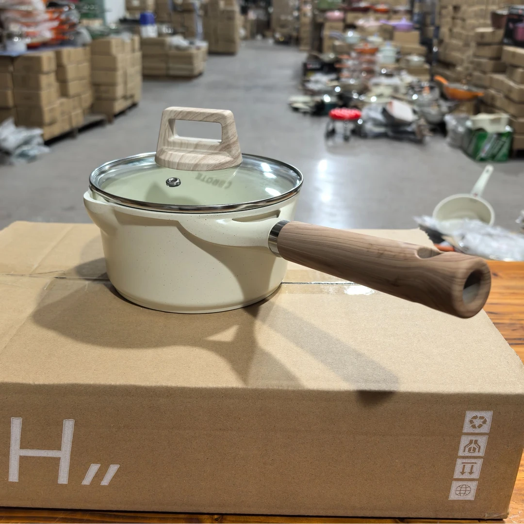 16cm冰淇淋白小卡奶锅撤柜不粘锅宝宝辅食锅料理锅微瑕疵介意勿拍