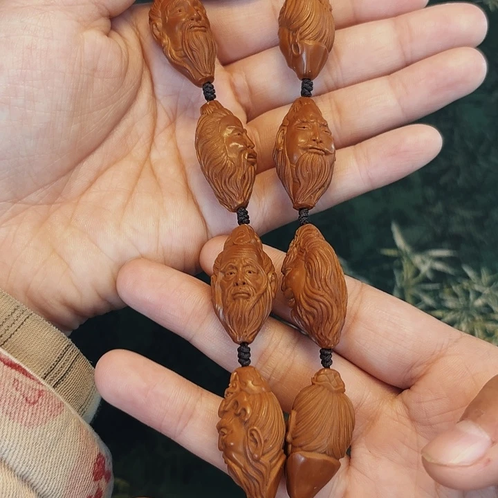 文玩核桃吊坠手持