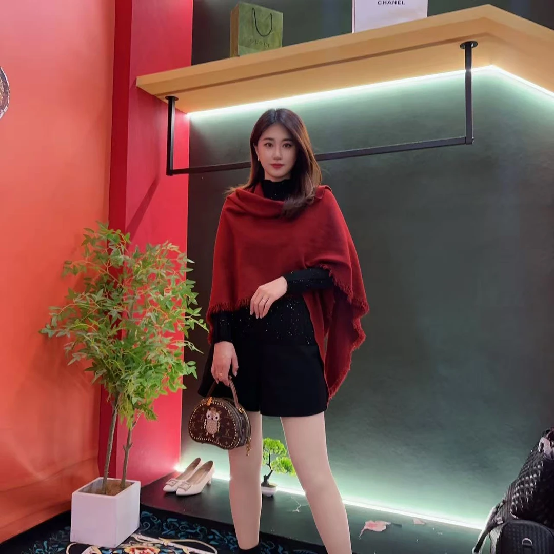 21315新款气质安克拉红色流苏披肩 保暖柔软秋冬氛围感十足外搭