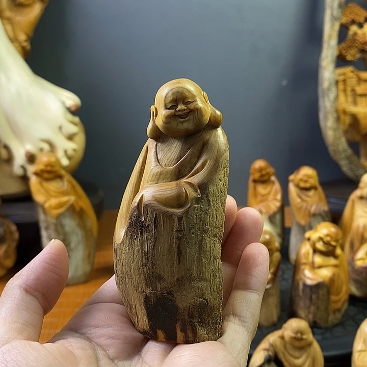 柏木（崖柏）弥勒摆件