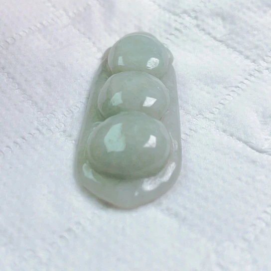 翡翠颈饰未镶嵌天****远吊坠