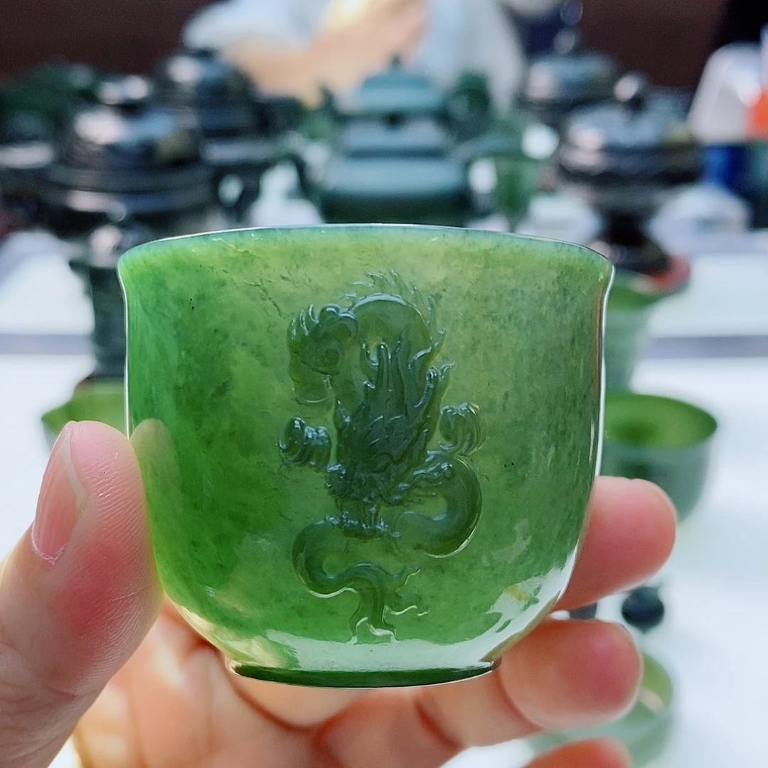 未镶嵌和田玉（青玉）摆件微瑕