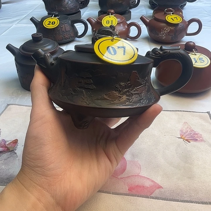 嘚****腰广西钦州坭兴陶茶壶