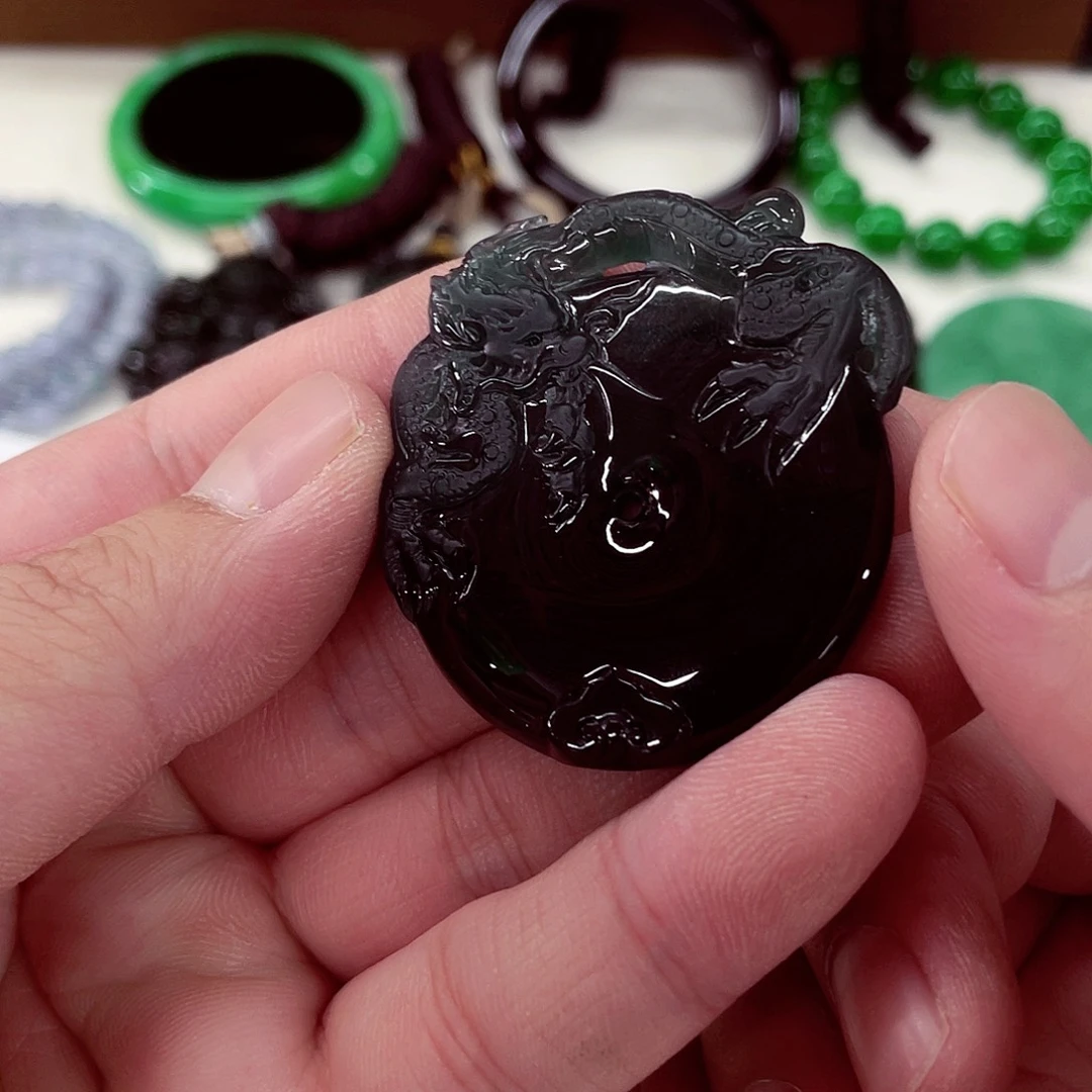 翡翠未镶嵌颈饰先鉴后发一物一证