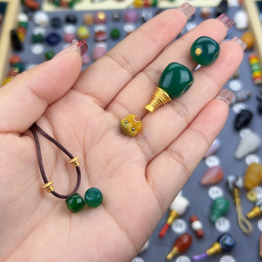 玛瑙/玉髓饰品未镶嵌森****）