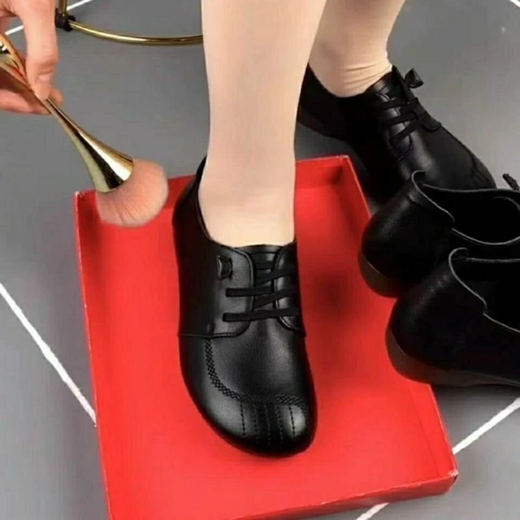 女鞋真皮软底妈妈鞋平底防滑休闲百搭中老年单鞋时尚舒适春季款