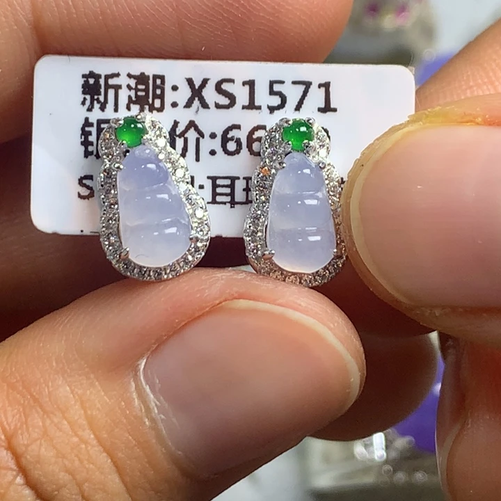 翡翠未镶嵌戒指银托镶嵌，可直接佩戴