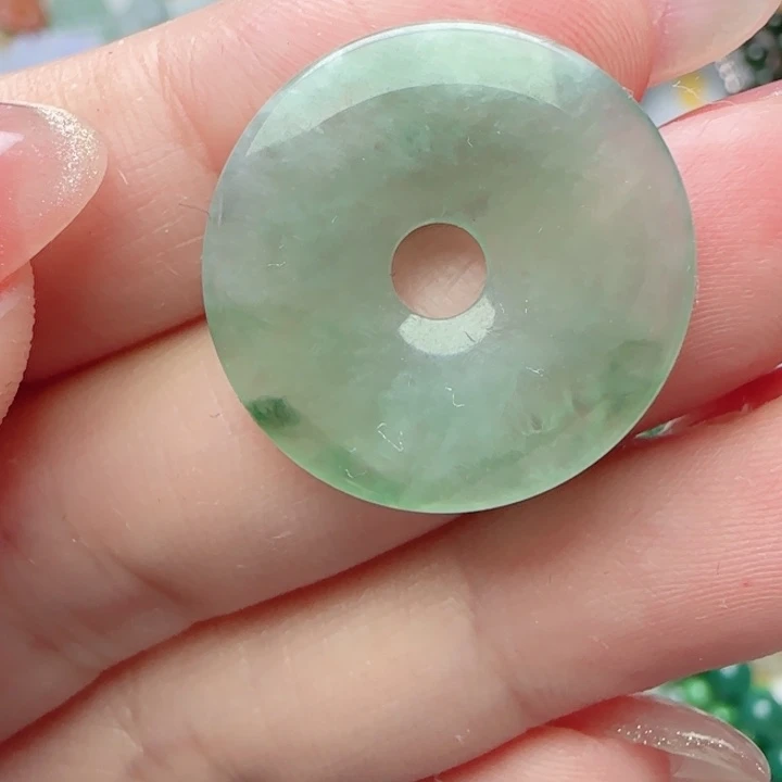 翡翠未镶嵌颈饰天然A货98