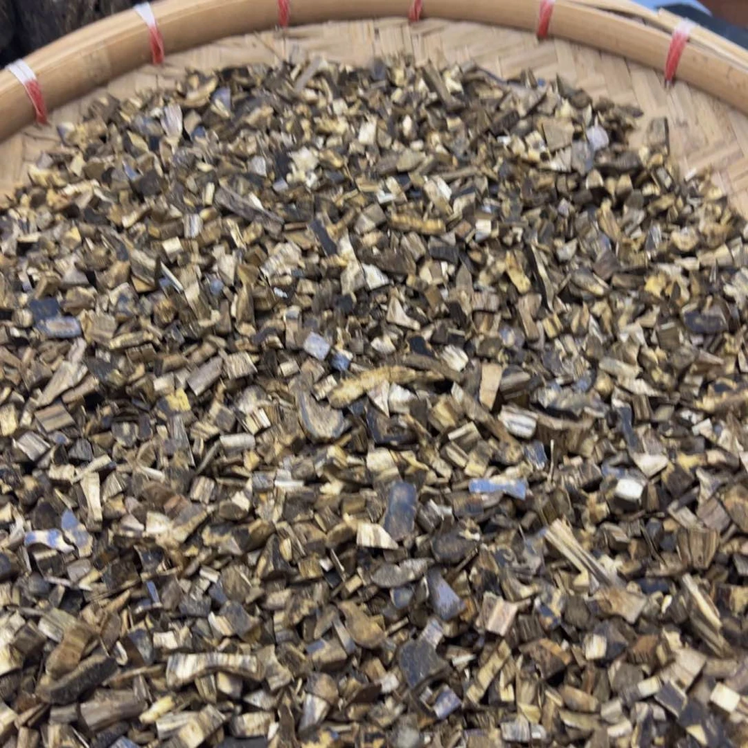 沉香手把件爱****子绿棋糖结碎料500克