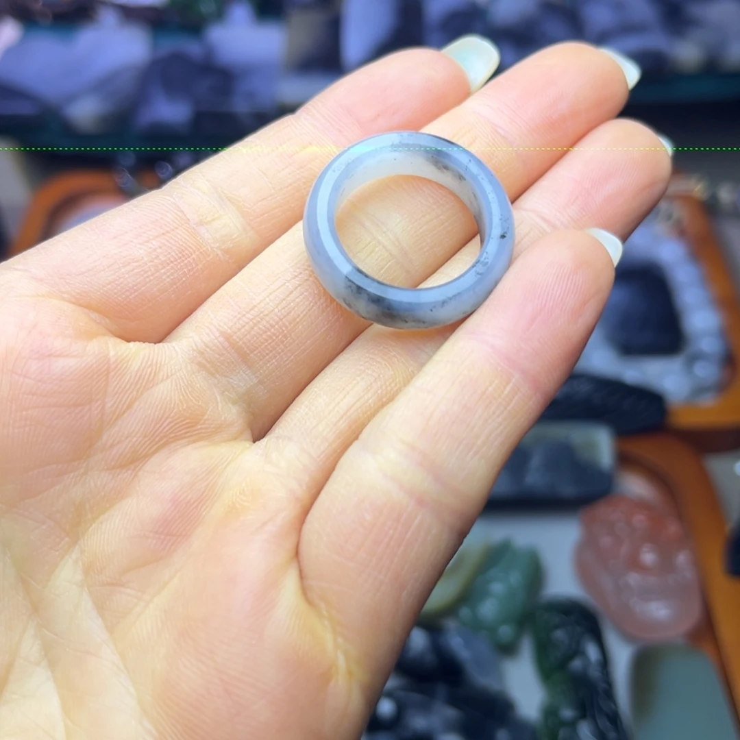 和田玉未镶嵌戒圈