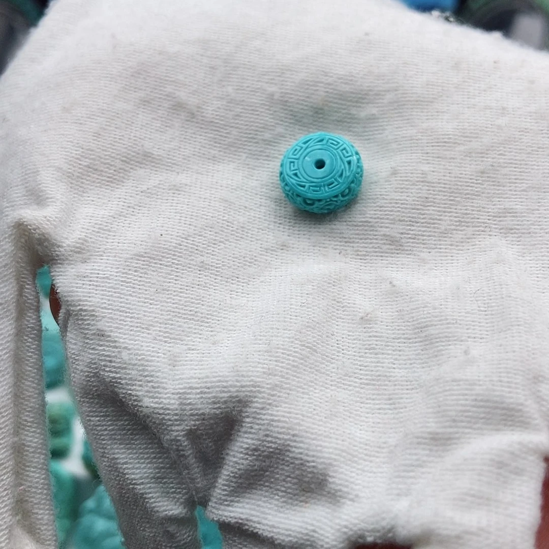 绿松石颈饰未镶嵌女****針