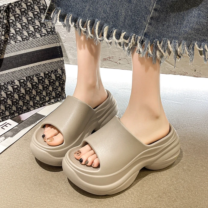 厚款夏季增高平底圆头高跟一字拖浴室网红防滑外穿休闲沙滩凉拖鞋