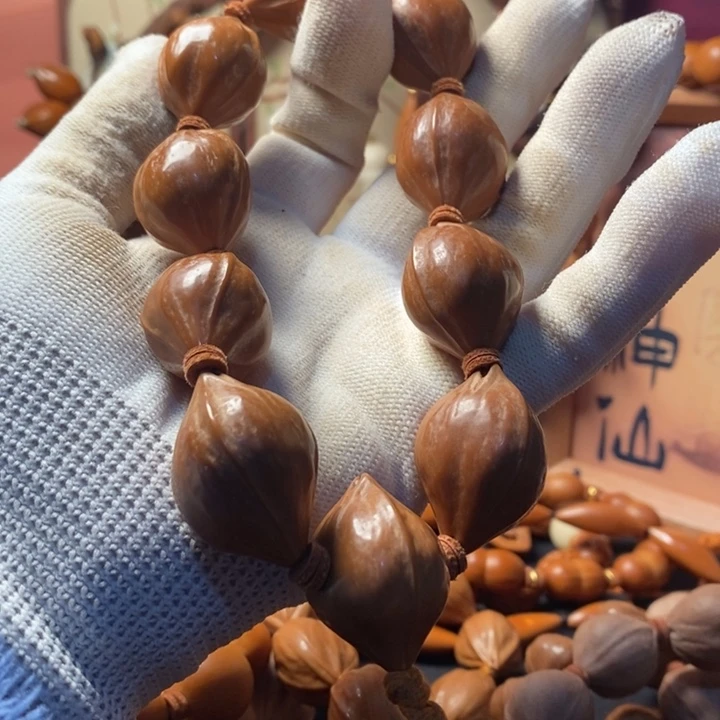 手串/手链橄榄核2.2三花铁盒