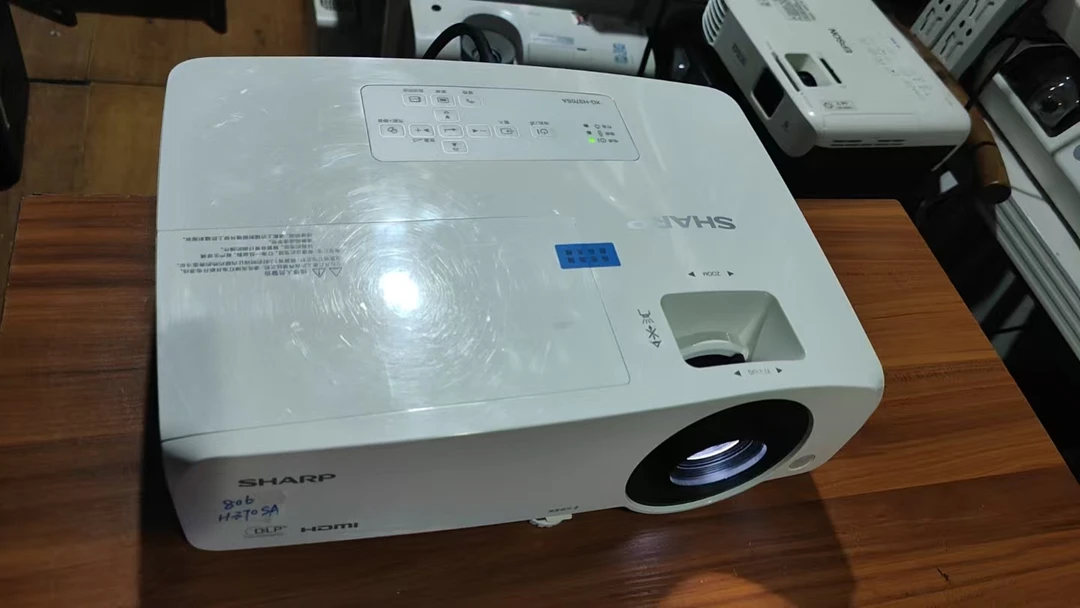 二手夏普高清长焦投影仪 运费到付