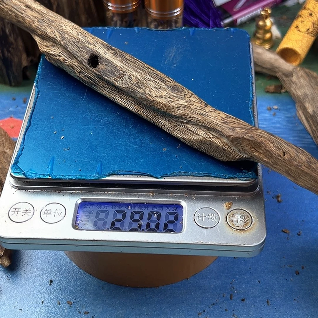 香料绿奇楠虫漏白棋28克