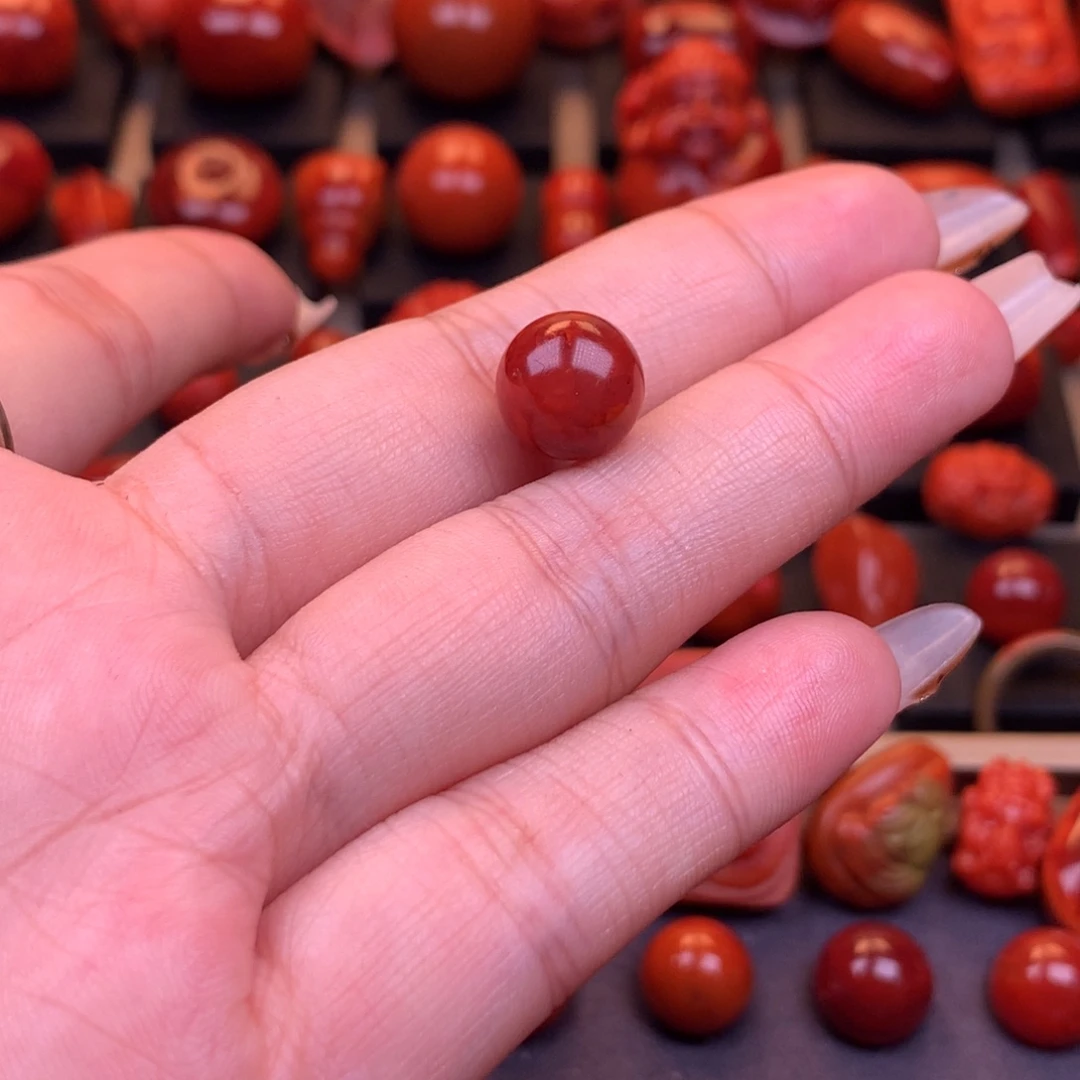 南红玛瑙未镶嵌川料原矿高品圆珠10.6mm