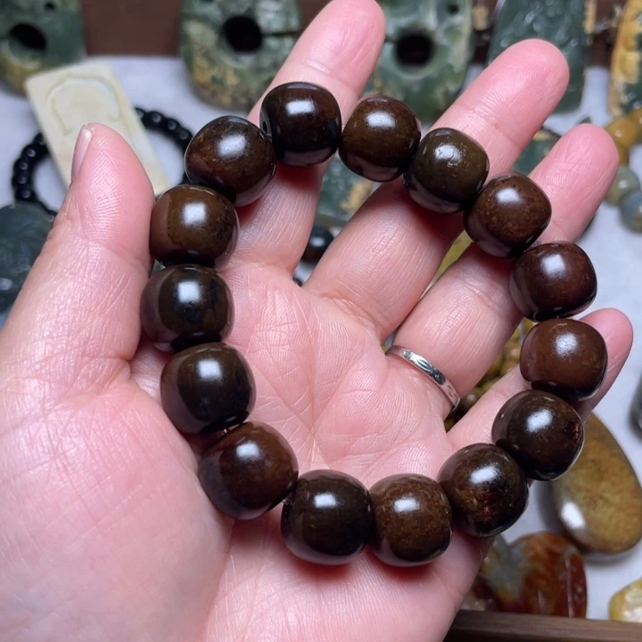 斌***安岫岩河磨玉（透闪石质玉）未镶嵌颈饰