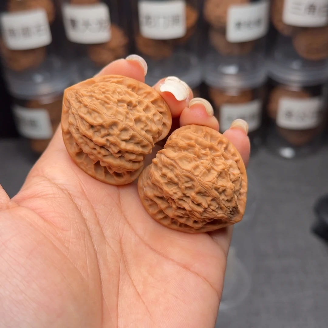 把件文玩核桃金牛