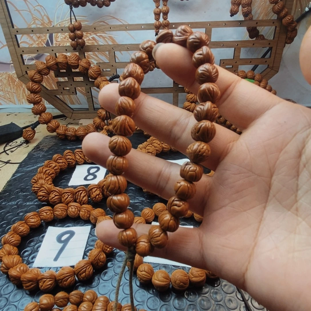 文玩核桃吊坠龙纹桃核