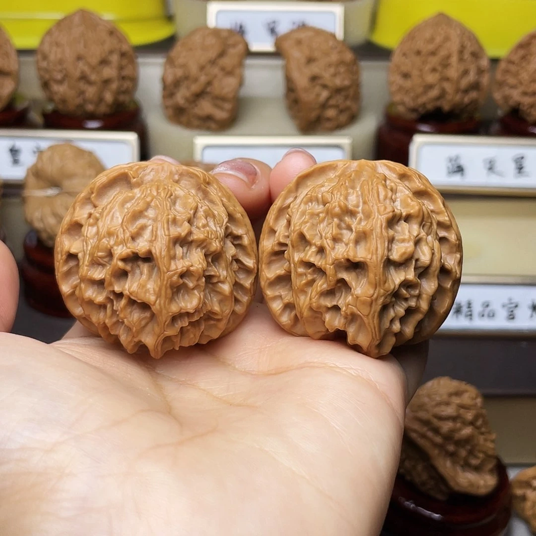 把件文玩核桃可**爱苹果园40左右