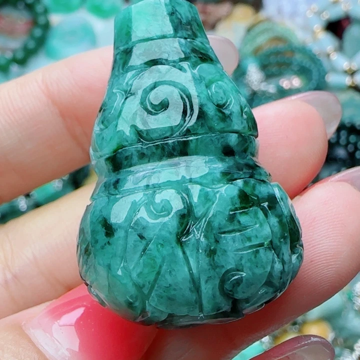 翡翠未镶嵌颈饰天然A货25