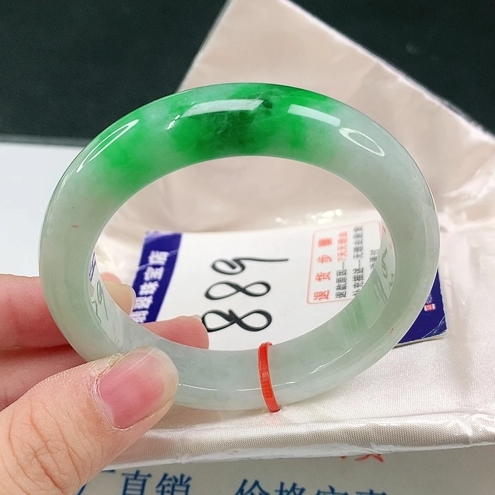 未镶嵌手镯翡翠翡翠