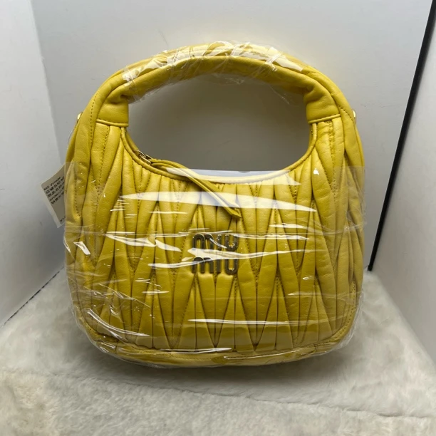 99新 MIU MIU/缪缪 姜黄色wander腋下hobo小号52F20041
