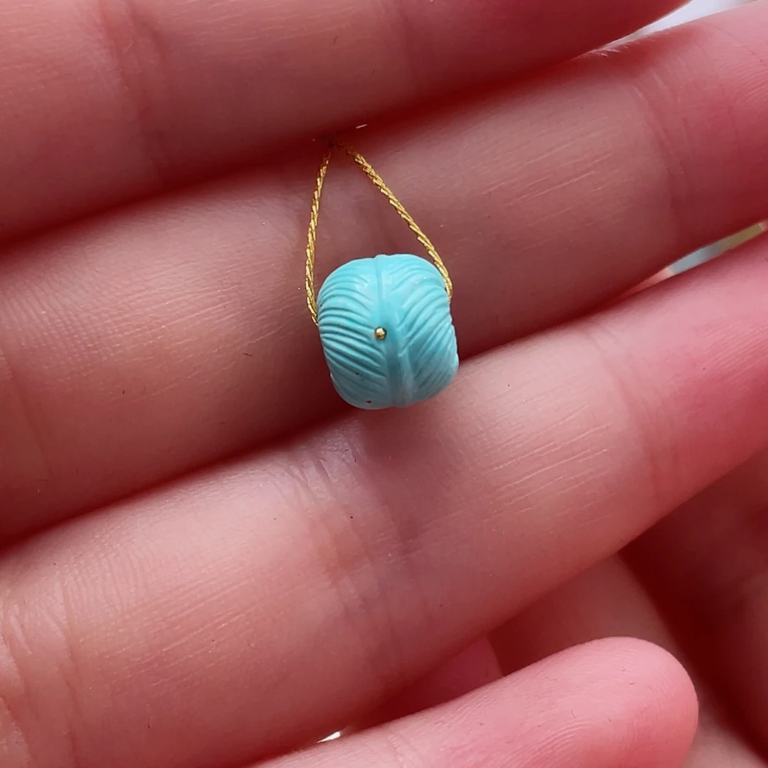 绿松石颈饰未镶嵌